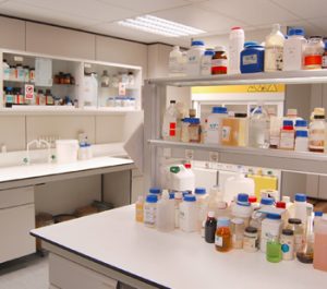 Laboratorio productos de limpieza Pemece